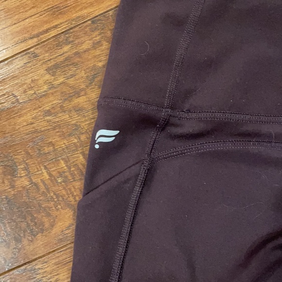 Fabletics Anywhere High-Waisted Pureluxe Plum Leggings Size Medium - Picture 11 of 14